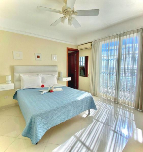 Hotel Shakey
